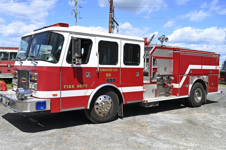 1995 Sentry 1250 / 750 Pumper