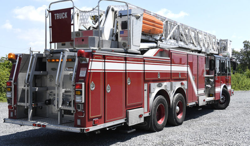 sold sold sold 2000 E-One 95′ Aerial Platform Quint full