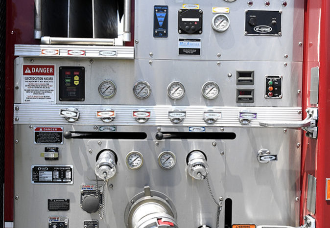 sold sold sold 2000 E-One 95′ Aerial Platform Quint full