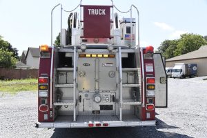 2000 E-One 95′ Aerial Platform Quint