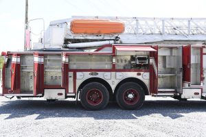 2000 E-One 95′ Aerial Platform Quint