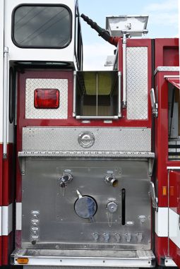 SOLD SOLD SOLD 1997 E-One 1500 / 1000 Custom Pumper full