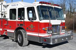 SOLD SOLD SOLD 1997 LTI 93′ Mid-Mount Aerial Platform full