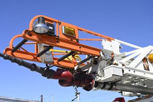 2007 Seagrave 100′ Aerial Ladder