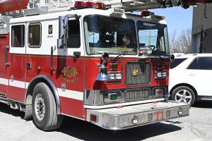 2007 Seagrave 100′ Aerial Ladder
