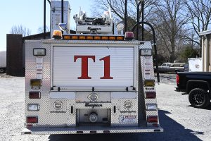 2007 Seagrave 100′ Aerial Ladder