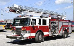 SOLD SOLD SOLD 2000 PIERCE SKY BOOM 61′ LADDER QUINT 1250/600
