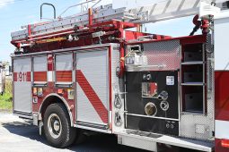 SOLD SOLD SOLD 2000 PIERCE SKY BOOM 61′ LADDER QUINT 1250/600 full