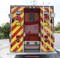 SOLD SOLD SOLD 2000 Freightliner/EVI Walk-in Rescue full