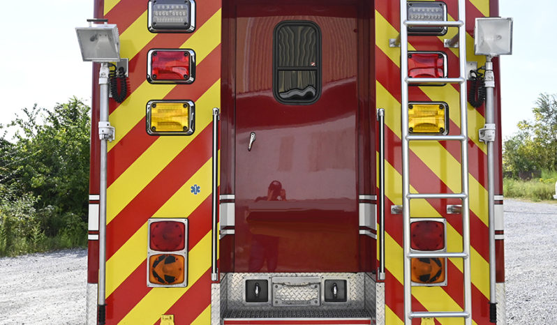 SOLD SOLD SOLD 2000 Freightliner/EVI Walk-in Rescue full