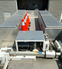 SOLD SOLD 2002 SPARTAN/SAULSBURY HEAVY DUTY NON WALK-IN RESCUE WITH TOOLS full