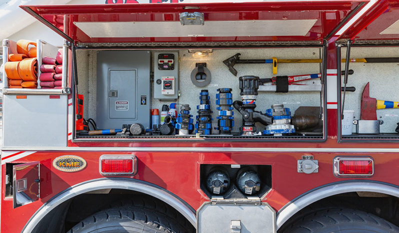 SOLD SOLD SOLD 2005 KME 95′ Mid-Mount Aerial Platform Quint full