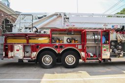 SOLD SOLD SOLD 1999 Pierce 100′ Aerial Platform Quint full