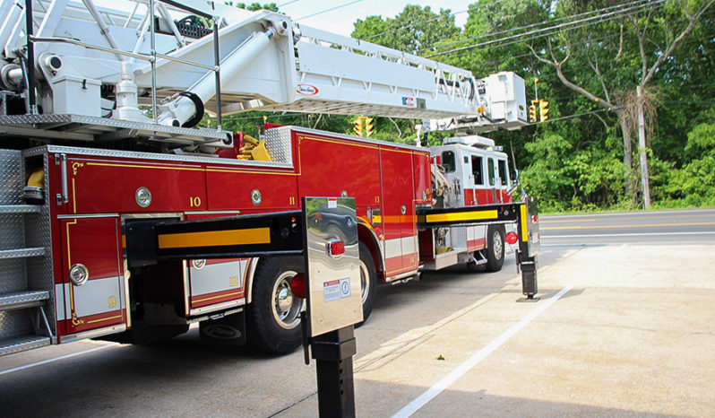 SOLD SOLD SOLD 1999 Pierce 100′ Aerial Platform Quint full