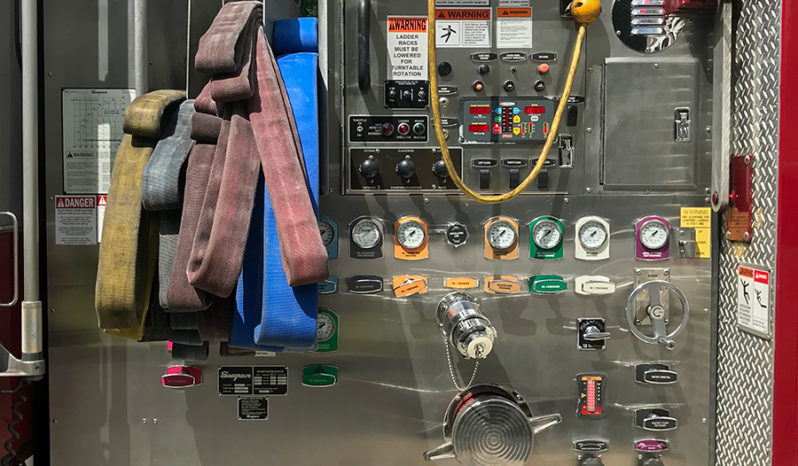 sold sold sold 2005 Seagrave 75′ Aerial Quint full