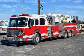 sold sold sold 2003 LTI 93′ Mid-Mount Aerial Platform Quint