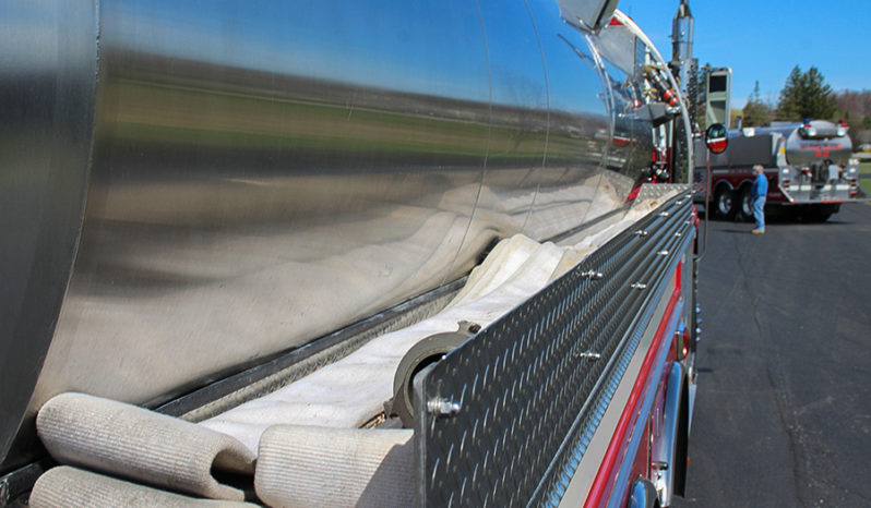 sold sold sold 1990/2005 International/US Tanker 500/3000 Tanker/Pumper…..3 Available full