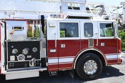 SOLD SOLD SOLD 1999 Pierce 100′ Refurbished Aerial Platform Quint full