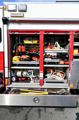 sold sold sold 2003 E-One Saulsbury Heavy Rescue full