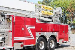 SOLD SOLD SOLD 2008 E-One 95′ Aerial Platform Quint full