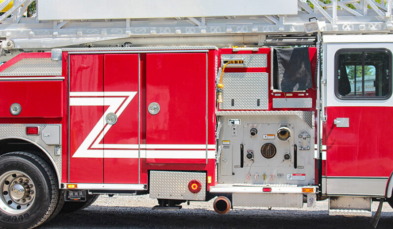 SOLD SOLD SOLD 2008 E-One 95′ Aerial Platform Quint full