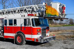SOLD SOLD SOLD 1994 Pierce 100′ Aerial Platform Quint full