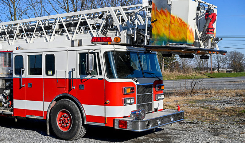 SOLD SOLD SOLD 1994 Pierce 100′ Aerial Platform Quint full