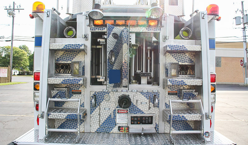 SOLD SOLD SOLD 1997 E-One 110′ Aerial Quint full