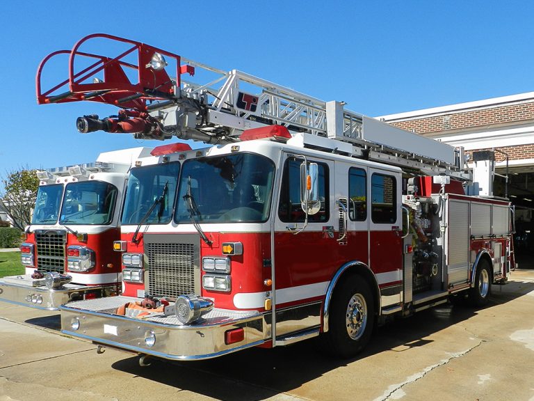 2000 LTI 75′ Aerial Quint 1750/500