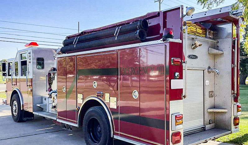 SOLD SOLD SOLD 2004 Pierce 1250/1500 Pumper Tanker full