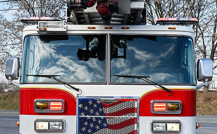 SOLD SOLD SOLD 2010 Pierce 75′ Quint 1500/400 full