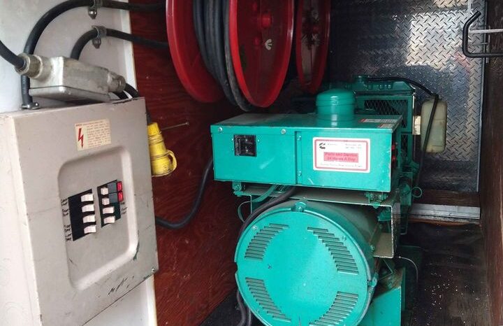 SOLD SOLD 1990 Ford 4X4 Light Rescue / Utility Truck full