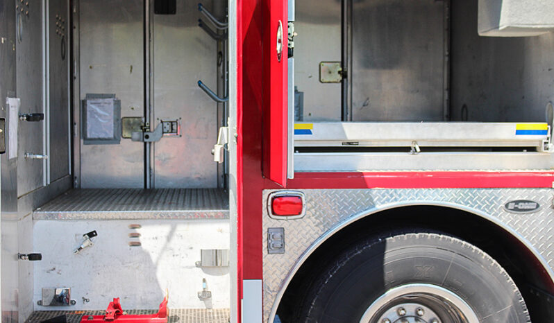 sold sold sold 1997 E-One Heavy Rescue Command Unit full