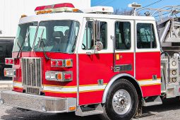 SOLD SOLD 1999 Sutphen 70′ Quint Midmount 1500/400 Platform full