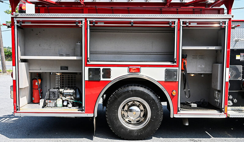 SOLD SOLD SOLD 2005 International/Pierce 1500/750 Top Mount Rural Pumper full