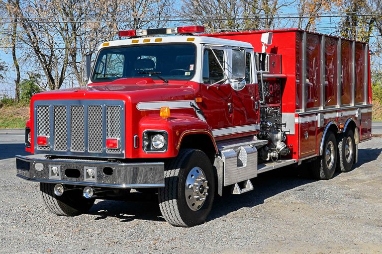 1995 1500/2500 Pumper-Tanker w/Stainless steel body