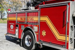 SOLD SOLD SOLD 2009 Pierce 75′ ALUMINUM LADDER Quint 1500/400 full