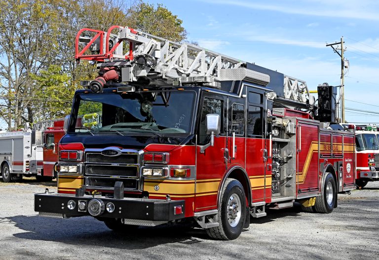 2009 75′ ALUMINUM LADDER Quint 1500/400
