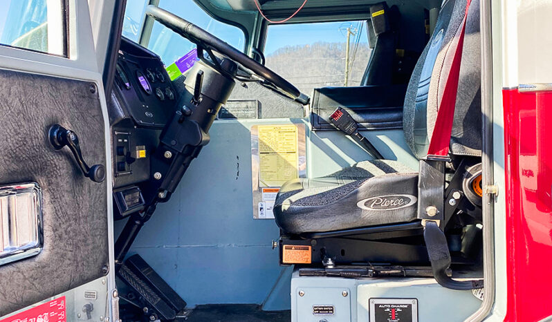 SOLD SOLD SOLD 2001 Pierce Non Walk-In Heavy Rescue full