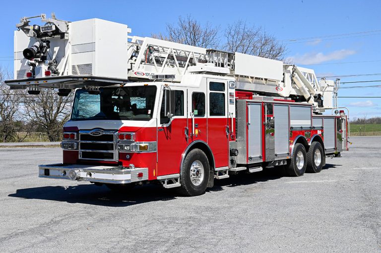2012 100′ Aerial Platform Quint