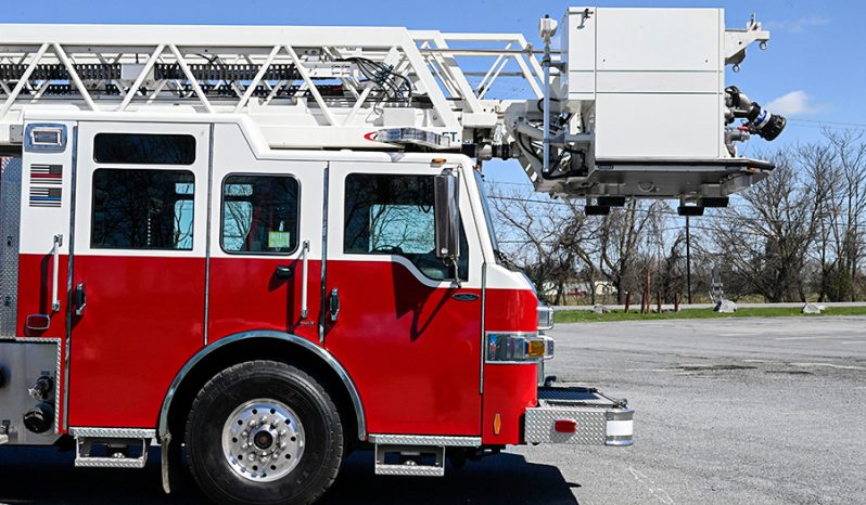 SOLD SOLD SOLD 2012 Pierce 100′ Aerial Platform Quint full