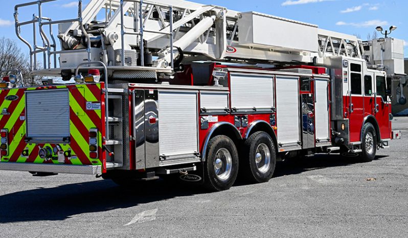 SOLD SOLD SOLD 2012 Pierce 100′ Aerial Platform Quint full