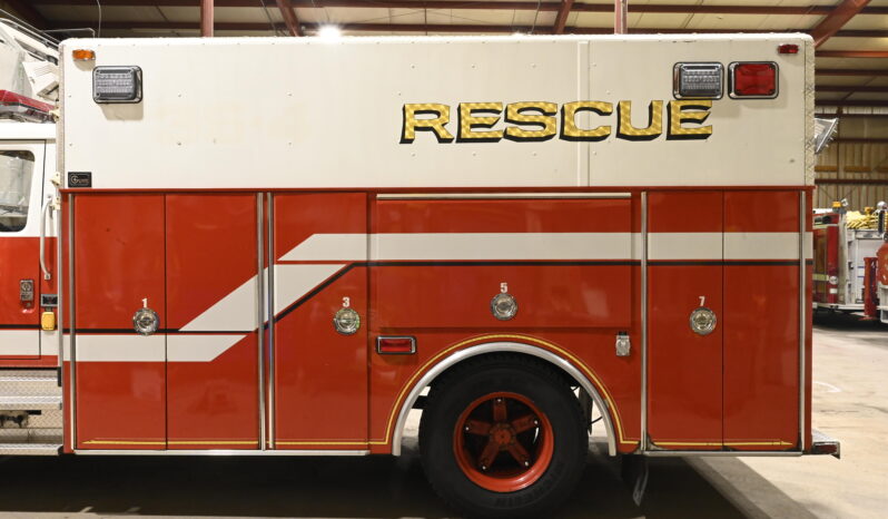 SOLD SOLD SOLD 1994 International/4 Guys Medium Duty Walk-In Rescue full