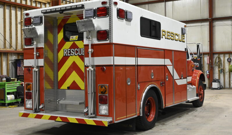 SOLD SOLD SOLD 1994 International/4 Guys Medium Duty Walk-In Rescue full