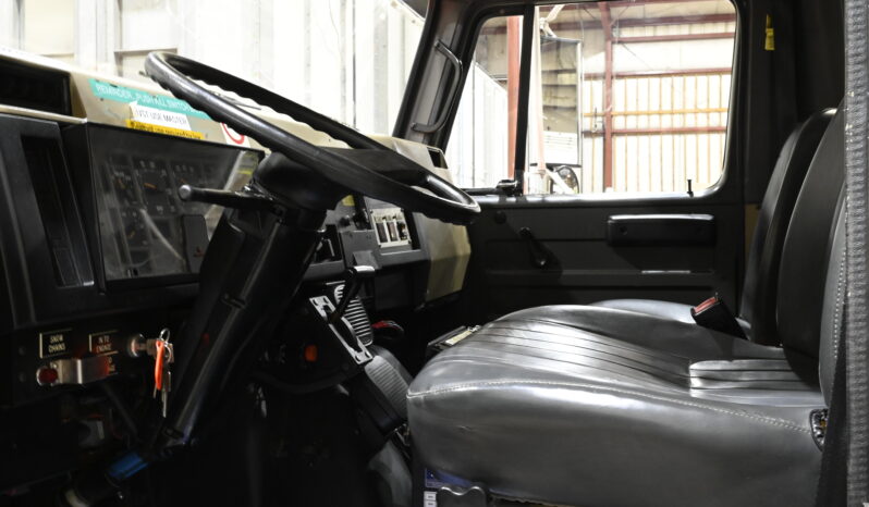 SOLD SOLD SOLD 1994 International/4 Guys Medium Duty Walk-In Rescue full