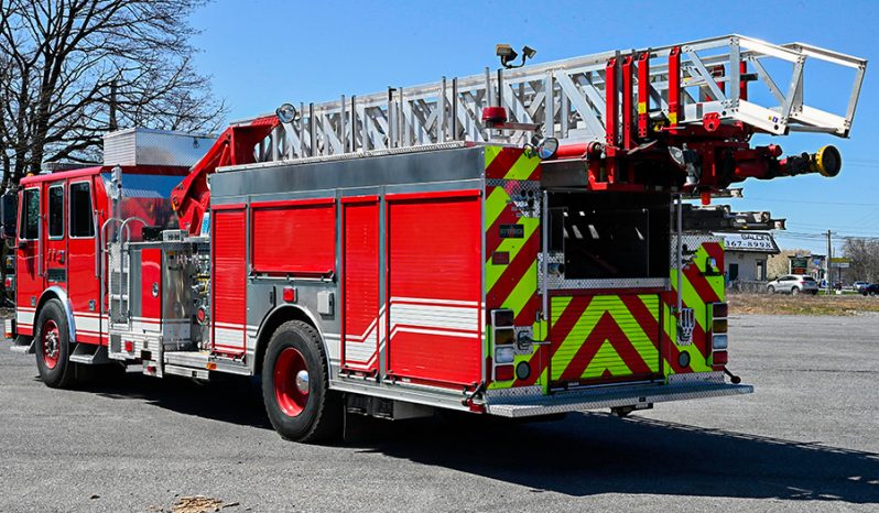 SOLD SOLD SOLD 2008 Sutphen 75′ Midmount Aerial Quint  1750/500 full