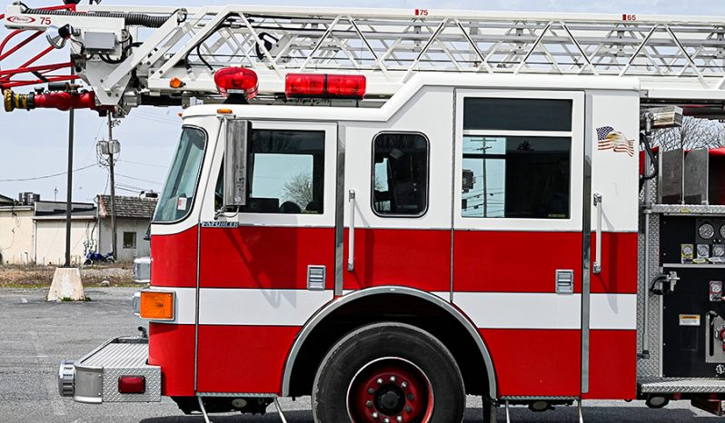 SOLD SOLD SOLD 2003 Pierce 75′ Quint 1500/500 full