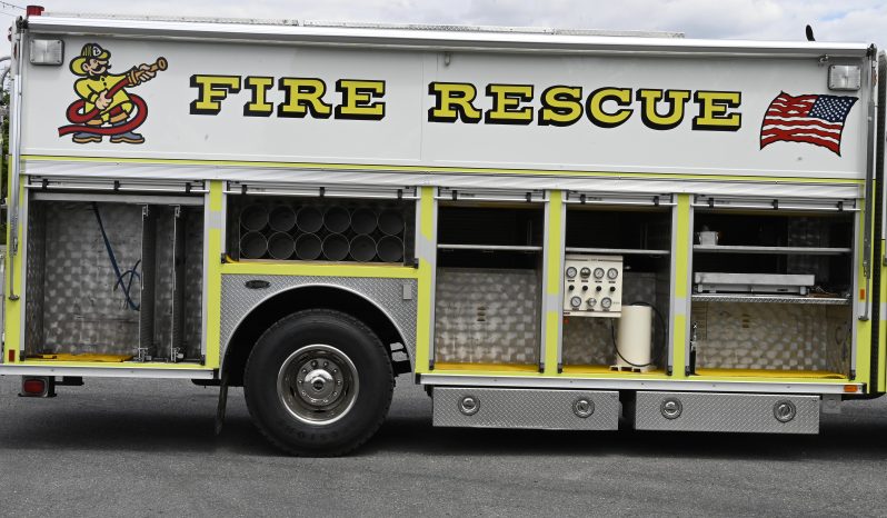 SOLD SOLD SOLD 1998 E-One Non Walk-In Heavy Rescue with Cascade full