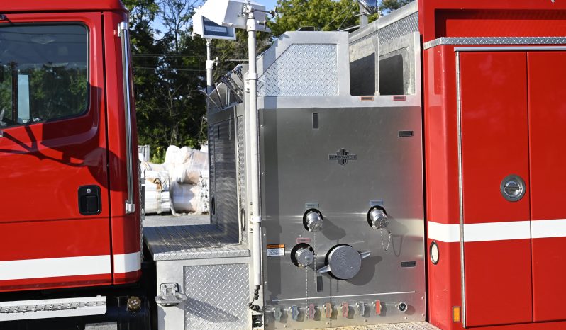 SOLD SOLD SOLD 2003 Freightliner/E-One 1250/1000 Rural Pumper full