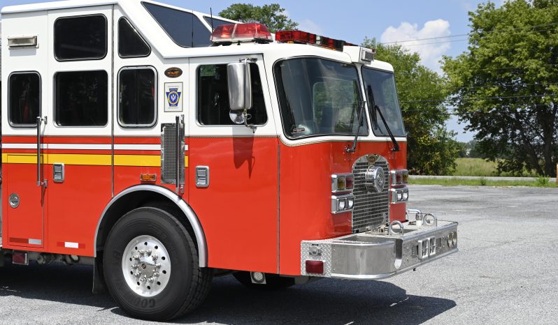 2005 KME 2000/750 Rescue Pumper with Light Tower full